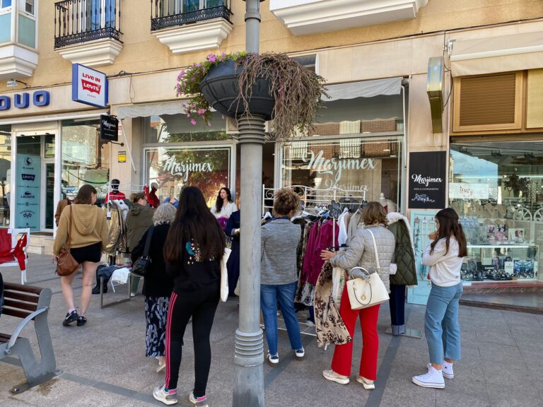 57 Comercios de Alcázar de San Juan Exhiben sus Productos en la Nueva Edición de ‘A Pie de Calle’