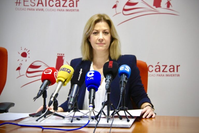 La Junta de Gobierno Local de Alcázar de San Juan Implementa Ayudas y Bonificaciones para Familias y Colectivos Diversos