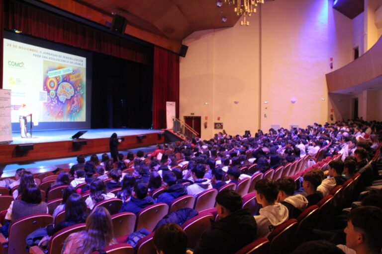 Jóvenes de Alcázar, Campo de Criptana y Herencia Unen Fuerzas en el Teatro Emilio Gavira para Promover una Adolescencia Saludable en las II Jornadas de Sensibilización
