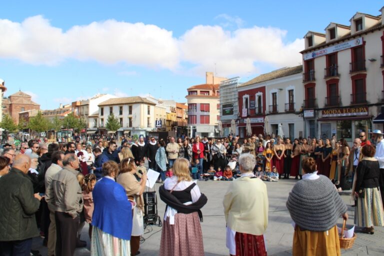 La Cabalgata Cervantina Inaugura el Primer Fin de Semana Cervantino en las XI Jornadas de Vino y Bautismo Quervantino