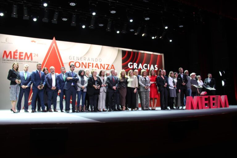 Emiliano García-Page destaca en la Gala de Premios al Mérito Empresarial de Castilla-La Mancha en Alcázar de San Juan