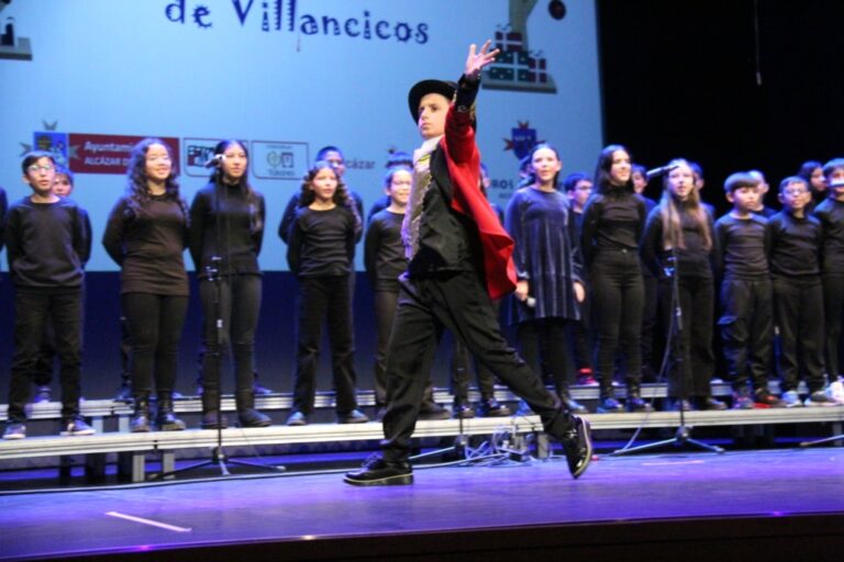 Estudiantes de Alcázar de San Juan Celebran la XXII Edición del Encuentro Escolar de Villancicos