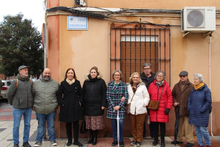 El Ayuntamiento de Alcázar dedica una calle a Margarita Salas en homenaje a las mujeres en la ciencia