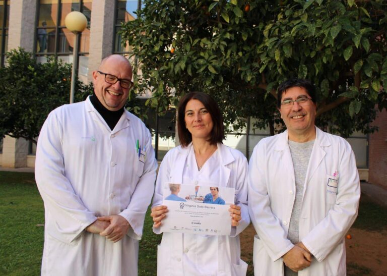 Virginia Soto, supervisora de UCAPI y Radiología de la Gerencia de Alcázar de San Juan, premiada por su relato sobre los cuidados de enfermería