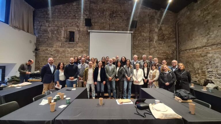 Alcázar de San Juan Fortalece su Vínculo Cervantino en el III Encuentro de Ciudades en Barcelona