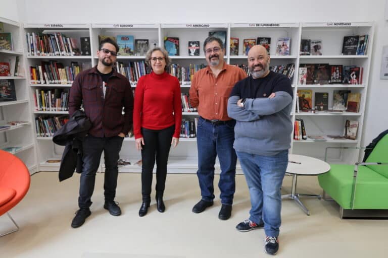 Inauguración de la Comicteca en Alcázar de San Juan: Celebrando con los talentosos Bruno Redondo y El Torres