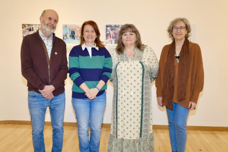 Inauguración de la Exposición ‘Cuando la Conciencia nos Llama’ de Osama Kalhlout en la Casa de la Cultura de Alcázar de San Juan