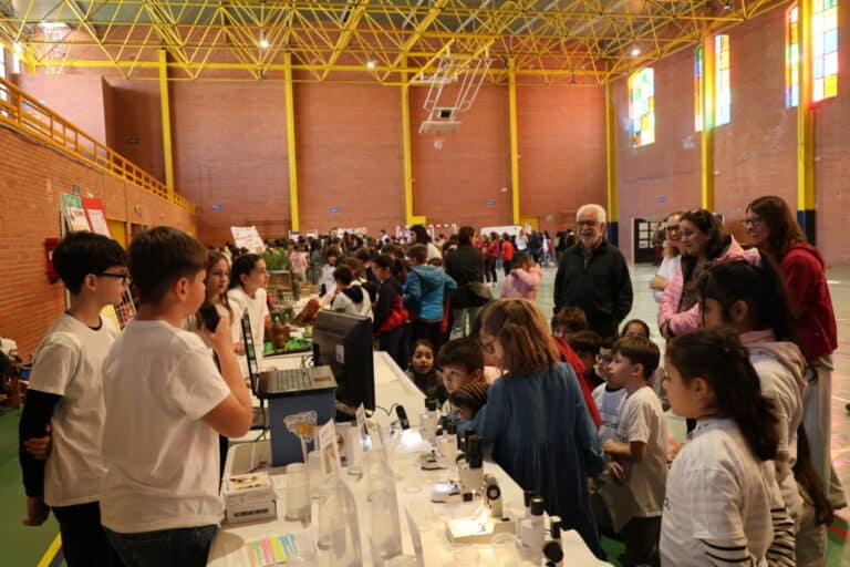 Triunfo de ‘Ciencial’: La Inauguración del Festival Educativo de Ciencia en Alcázar de San Juan