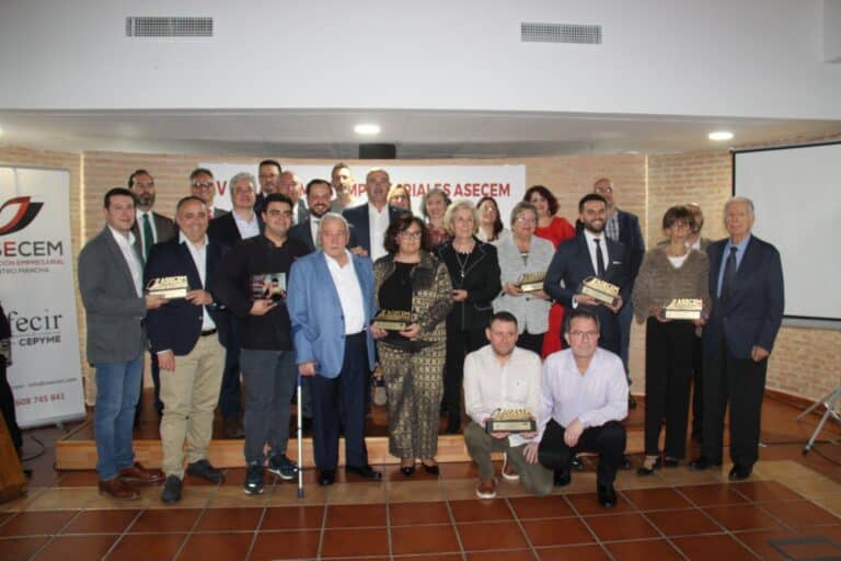 ASECEM Destaca la Excelencia del Empresariado Local en su Quinta Gala en Alcázar de San Juan