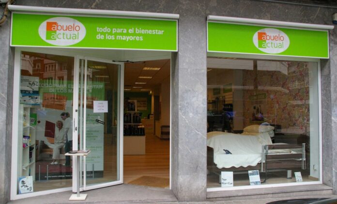 Abuelo Actual lanza nuevos servicios que facilitan los cuidados