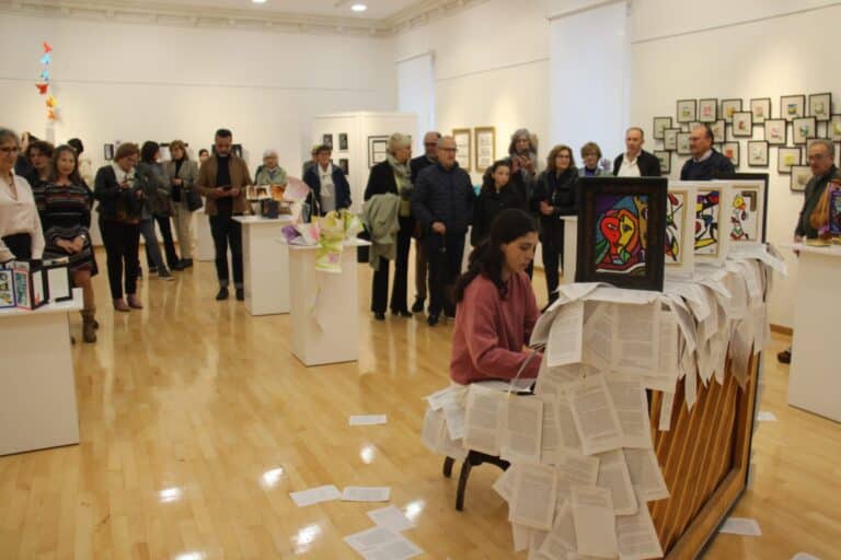 Exposición ‘Cartografías Ilustradas’ del Aula de Pintura se Inaugura en La Casa de la Cultura de Alcázar de San Juan