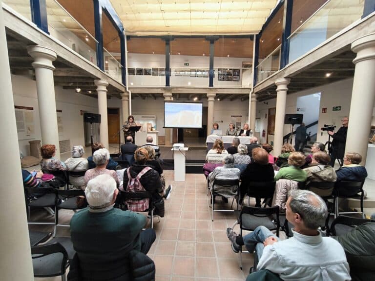 Sonia María del Campo y Ana Vega: Triunfadoras en el XVII Premio de Poesía y II Premio de Cartas de la Asociación Calatrava