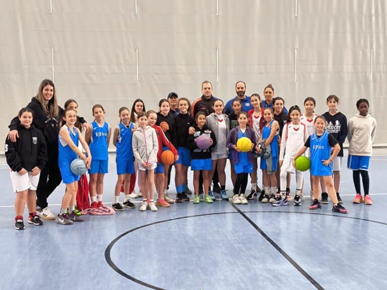 Triunfo y Orgullo: Santísima Trinidad y Nuestra Señora de La Trinidad Domina el Baloncesto Alevín Femenino Provincial