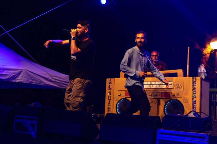 12 Carpas abrió los conciertos del festival Alacant Desperta el sábado 10 de mayo en el escenario Éter