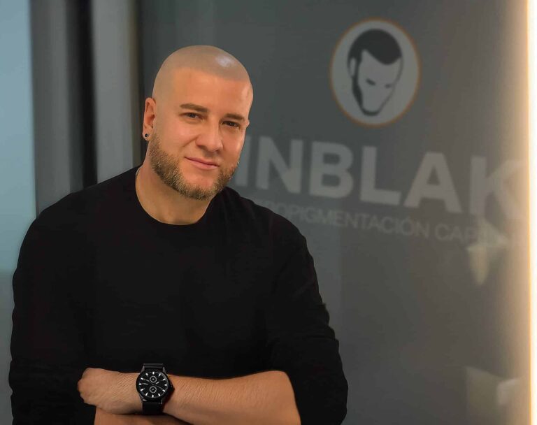 El especialista que está transformando la seguridad en la micropigmentación capilar