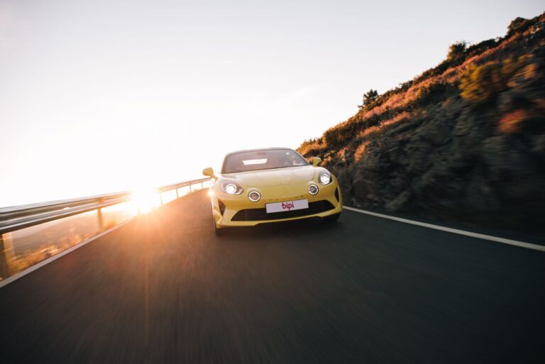 Descubre los Seis Planes de Otoño Perfectos para Disfrutar con un Coche de Suscripción.