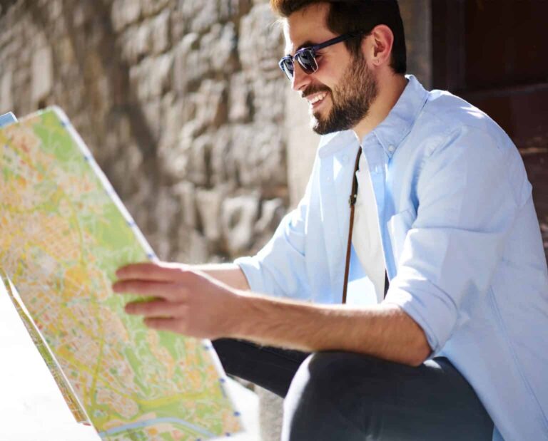 Formación Universitaria Potencia Tu Carrera en Turismo con el FP Preparatorio en Guía, Información y Asistencia Turísticas: ¡El Impulso que Buscas para Triunfar en el Sector!