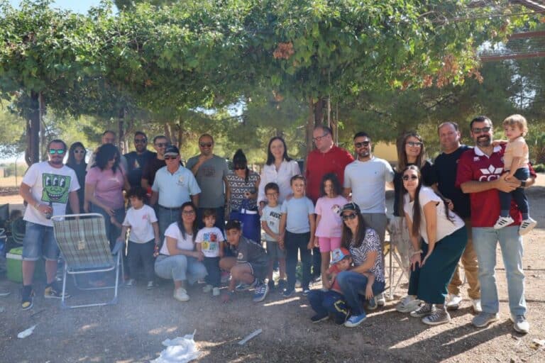 Gran Éxito del X Encuentro de Migas en la Ermita de San Cristóbal: Más de 300 Asistentes en Alcázar de San Juan