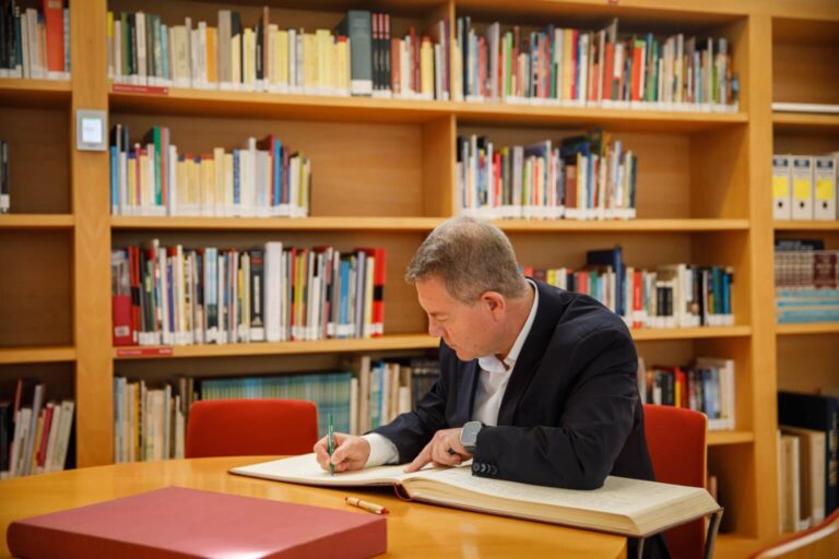 Memoria Viva e Inteligencia Colectiva: El Legado del PSOE en Castilla-La Mancha