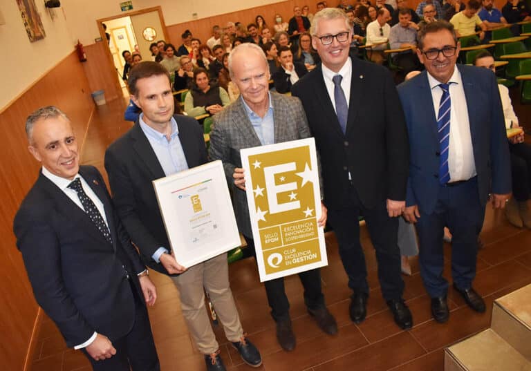 Salesianos Puertollano Celebra la Renovación del Sello EFQM +600 en Reconocimiento a su Excelencia Educativa Sostenida