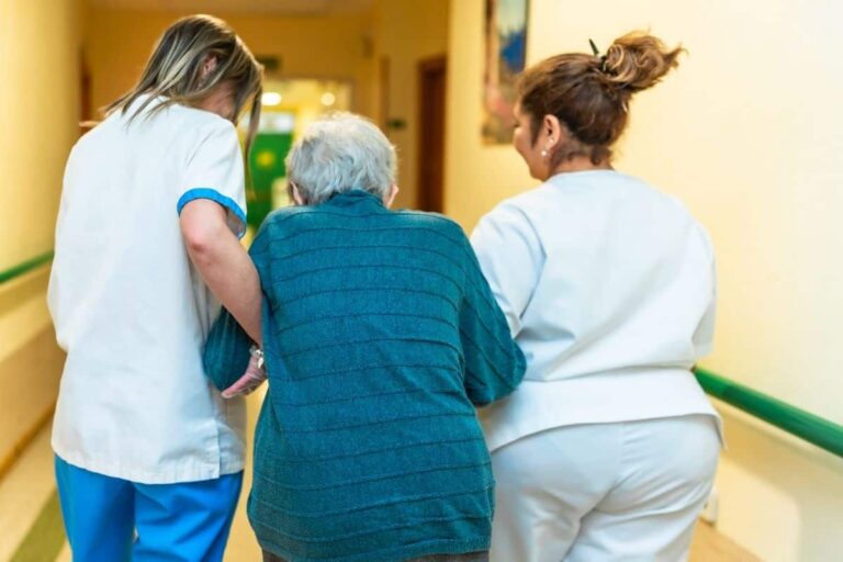 UGT Advierte al Gobierno sobre la Sentencia que Anula las Protecciones Laborales para Trabajadoras del Sector de Dependencia