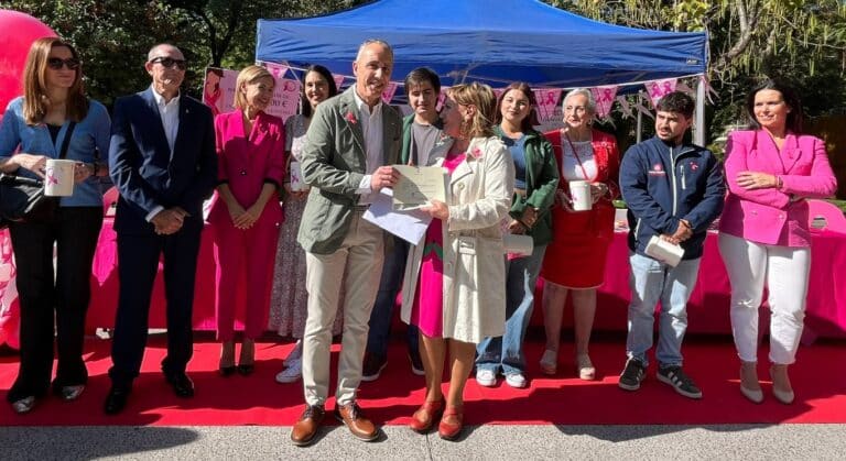 Unidos en Solidaridad: 400 Participantes Respaldan la Lucha Contra el Cáncer de Mama en Beneficio de la Asociación de Puertollano