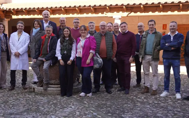 Jurado catando vinos en la final del XXXIX Concurso a la Calidad de la DO La Mancha