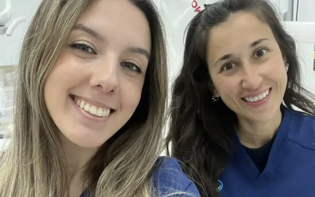 Alumnado de EFA El Gamonal en la campaña del Día Mundial de la Salud Oral