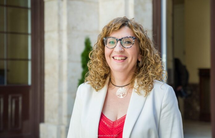 Unidas de la Mano: Celebrando el 8 de Marzo con