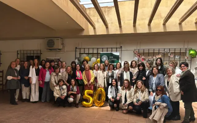 Antiguo alumnado de EFA El Gamonal en el encuentro por el 50 aniversario del centro