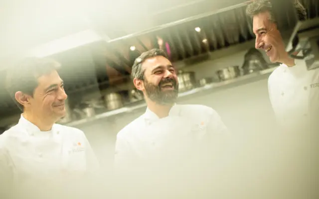 Versátil, el restaurante de pueblo con estrella Michelin mejor valorado en España gracias a sus clientes