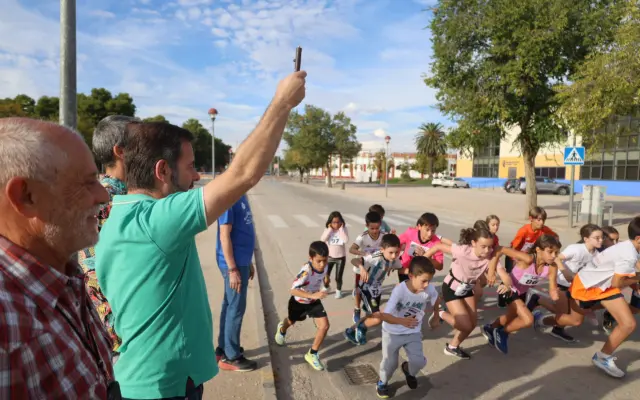 Niños participando en la Minimaratón de Alcázar de San Juan